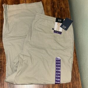 Gap Linen Pull-On Pant